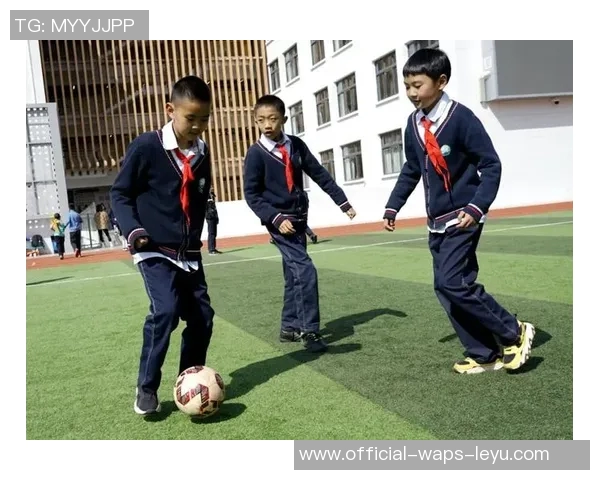 少儿足球宝贝:培养孩子运动兴趣与团队精神的最佳选择 少儿足球宝贝:培养孩子运动兴趣与团队精神的最佳选择